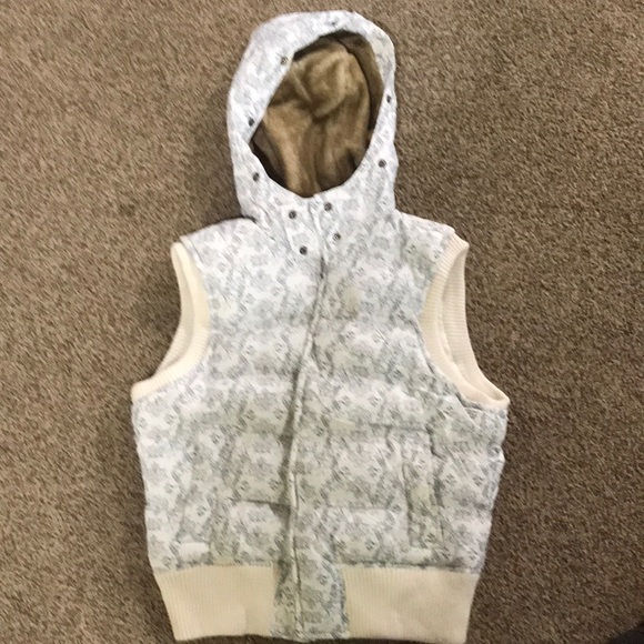 Fun pattern Puffy Vest - Picture 5 of 5